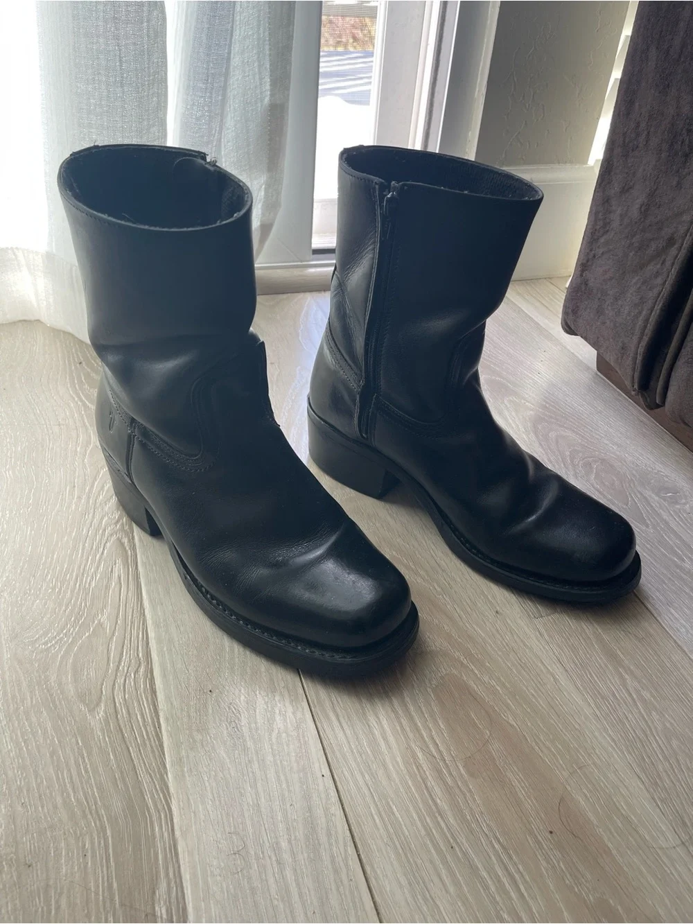Vintage Frye Campus Boots